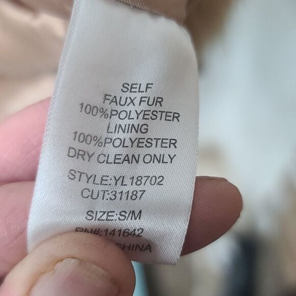 Ya los Angeles Mock Faux Fur Vest - Picture 2 of 6